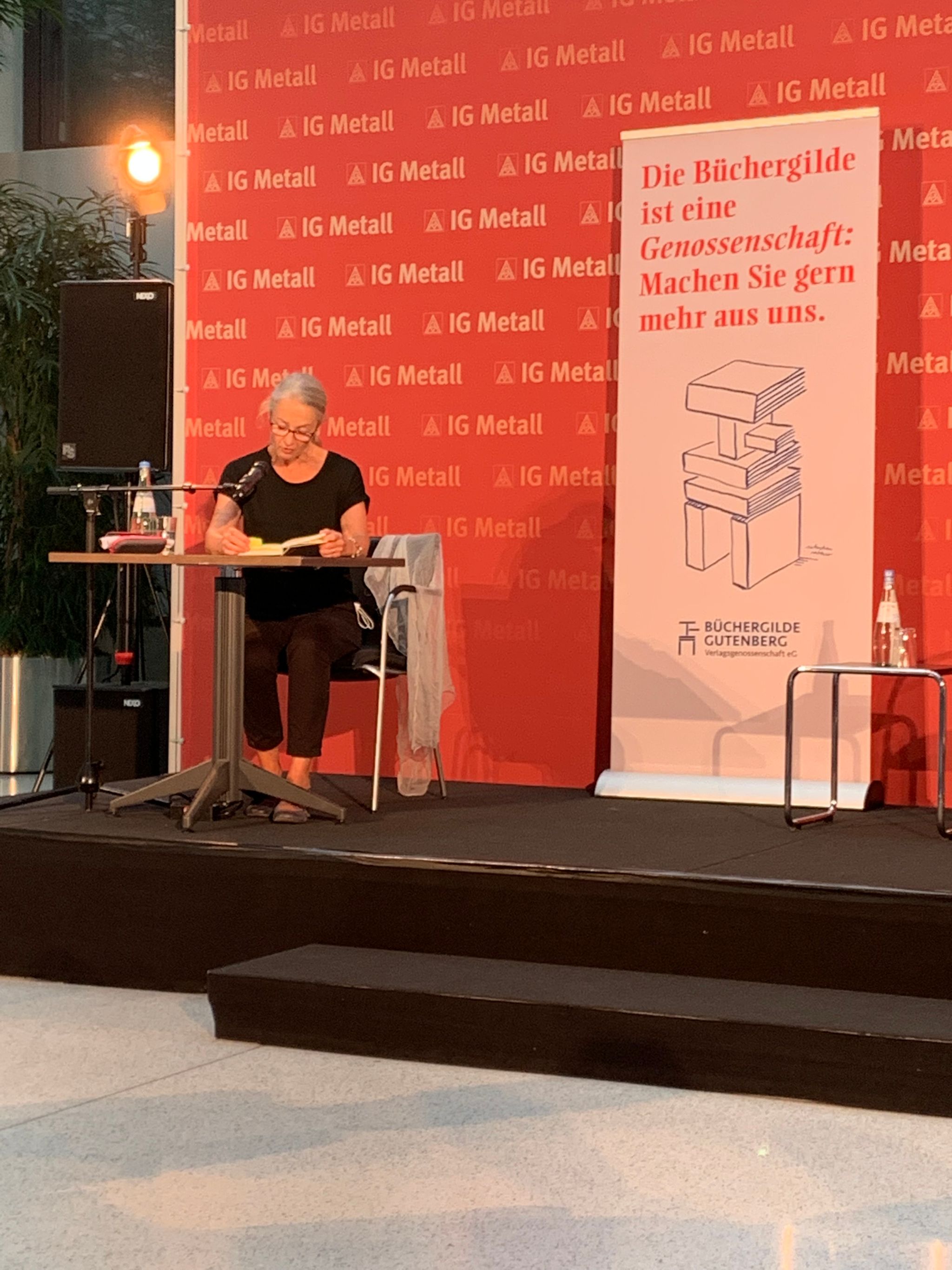 Sarah Baumann liest aus „Die Nacht von Lissabon“